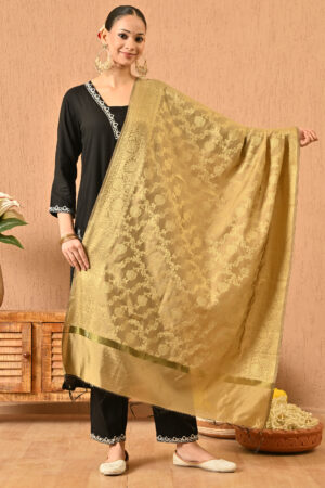 A R SILK DUPATTA HUB Women’s Golden Zari Work Banarasi Silk Dupatta/Chunni with floral Jaal design(ARS01142)