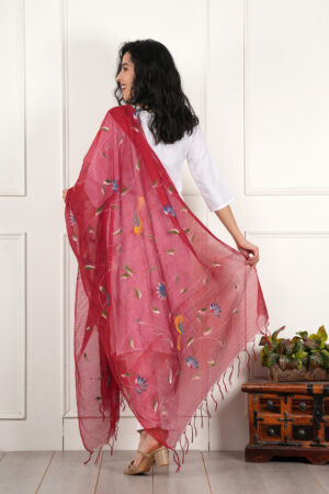 A R Silk DUPATTA HUB Women’s Maroon Pure Hand Painted Multicolour Floral Kota Doria dupatta for woman(ARS01185)